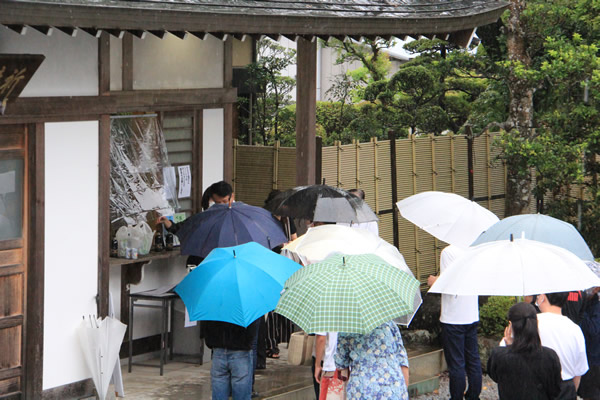 埼玉永代供養の定泰寺 ドリンク サービス